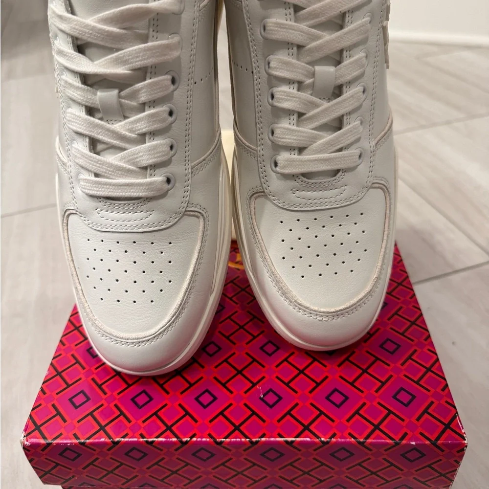 Tory Burch Clover Court Sneakers - Picture 7 of 9